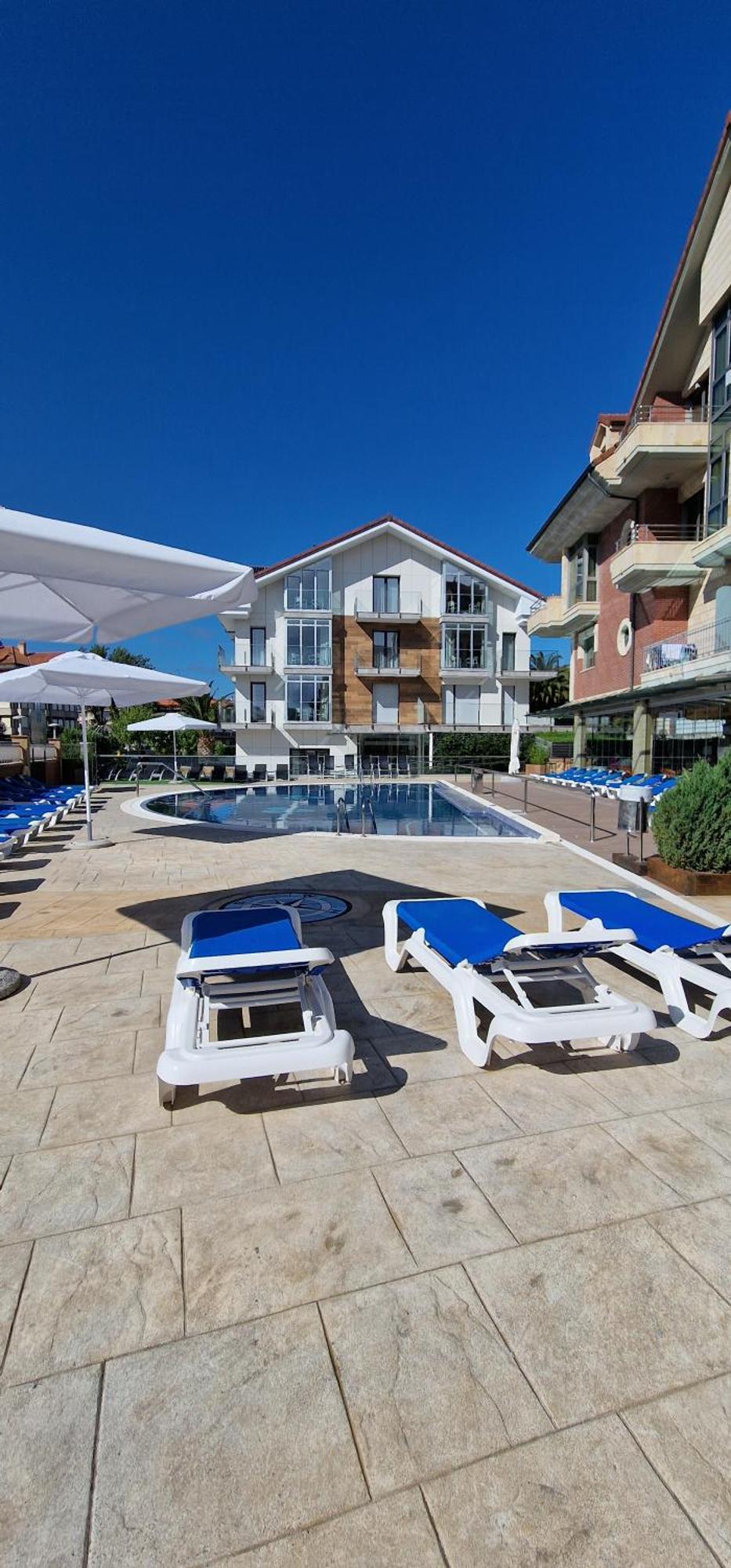 Playa Joyel Family Rooms Noja Bagian luar foto