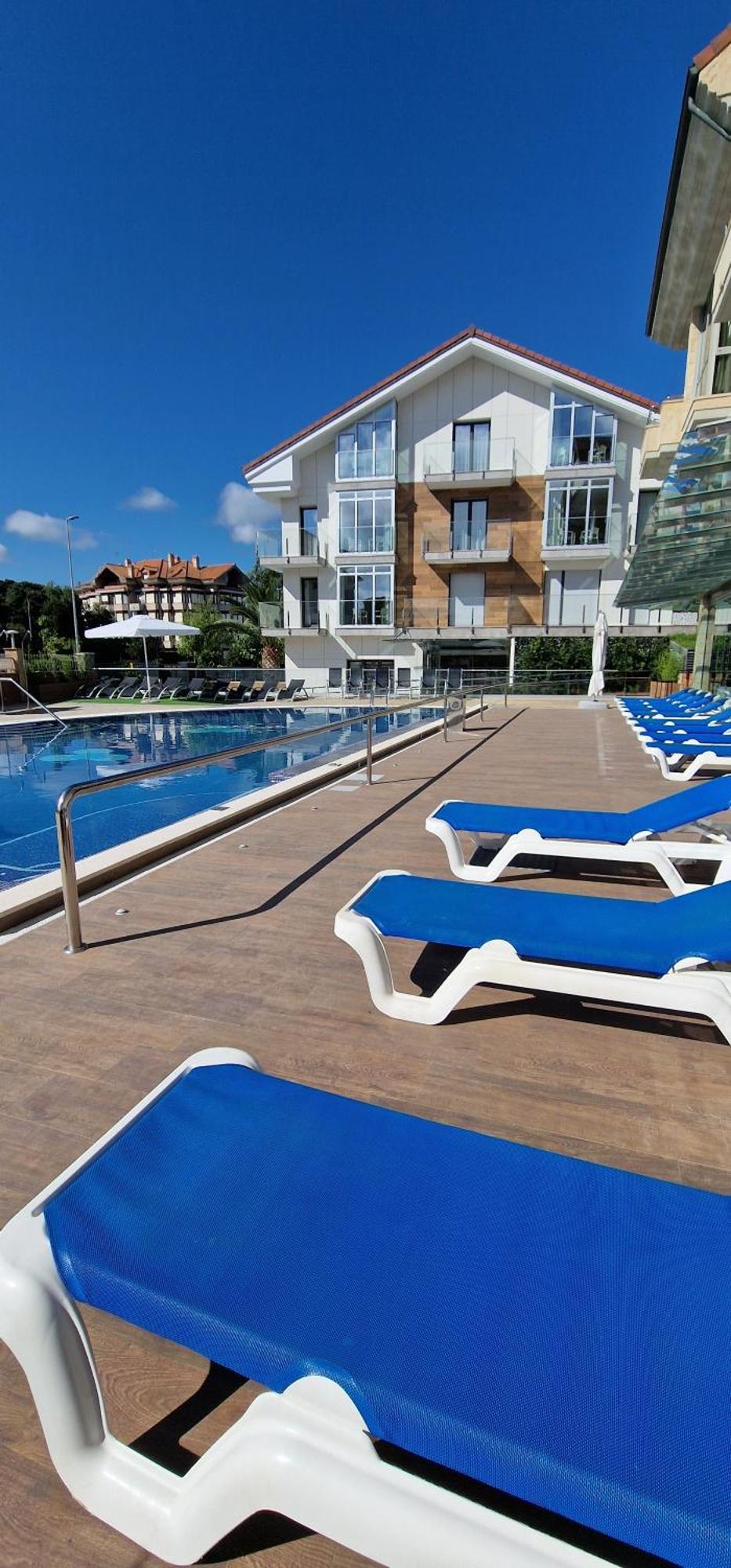 Playa Joyel Family Rooms Noja Bagian luar foto