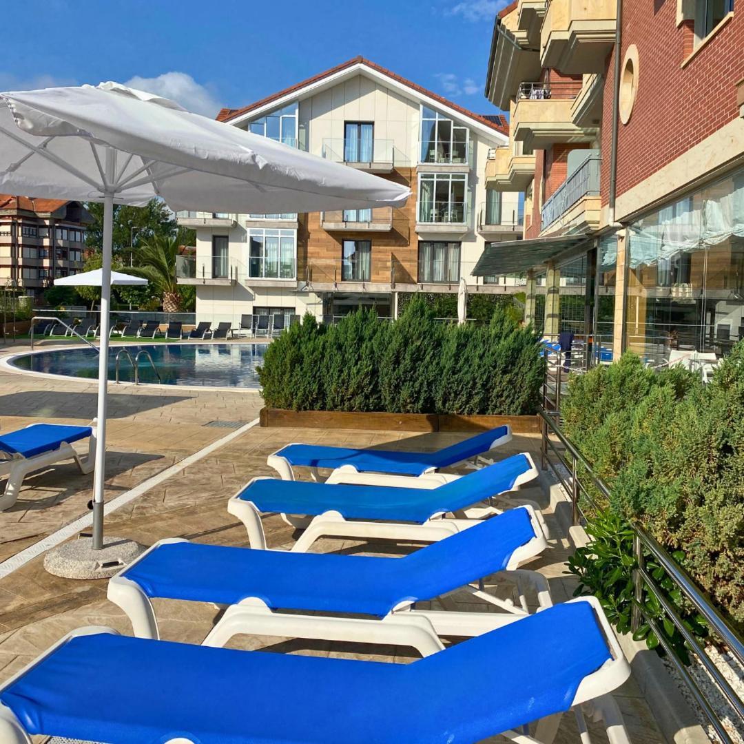 Playa Joyel Family Rooms Noja Bagian luar foto